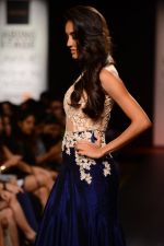 Lisa Haydon walk the ramp for Riddhi Mehra at LFW 2014 Day 6 on 24th Aug 2014